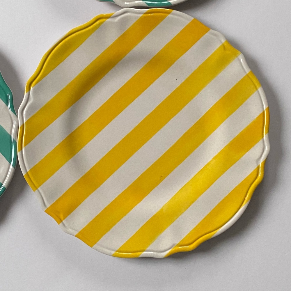 Melamine Dinner Plates 11” Set Of 4 Jai Wei green yellow and white striped EUC - Picture 2 of 16